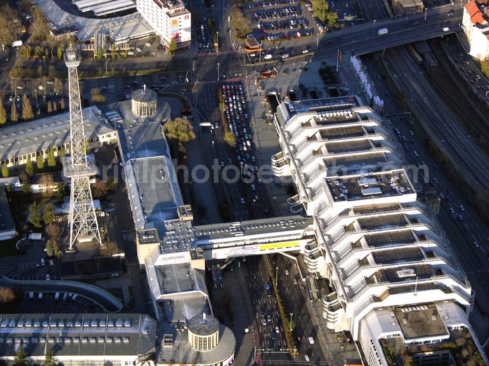 Aerial image Berlin - 19.11.2004, Berlin Charlottenburg/Wilmersdorf Blick auf den Funkturm und auf das ICC (International Congress Center Berlin), mit Sicht auf den Übergang zum Messegelände