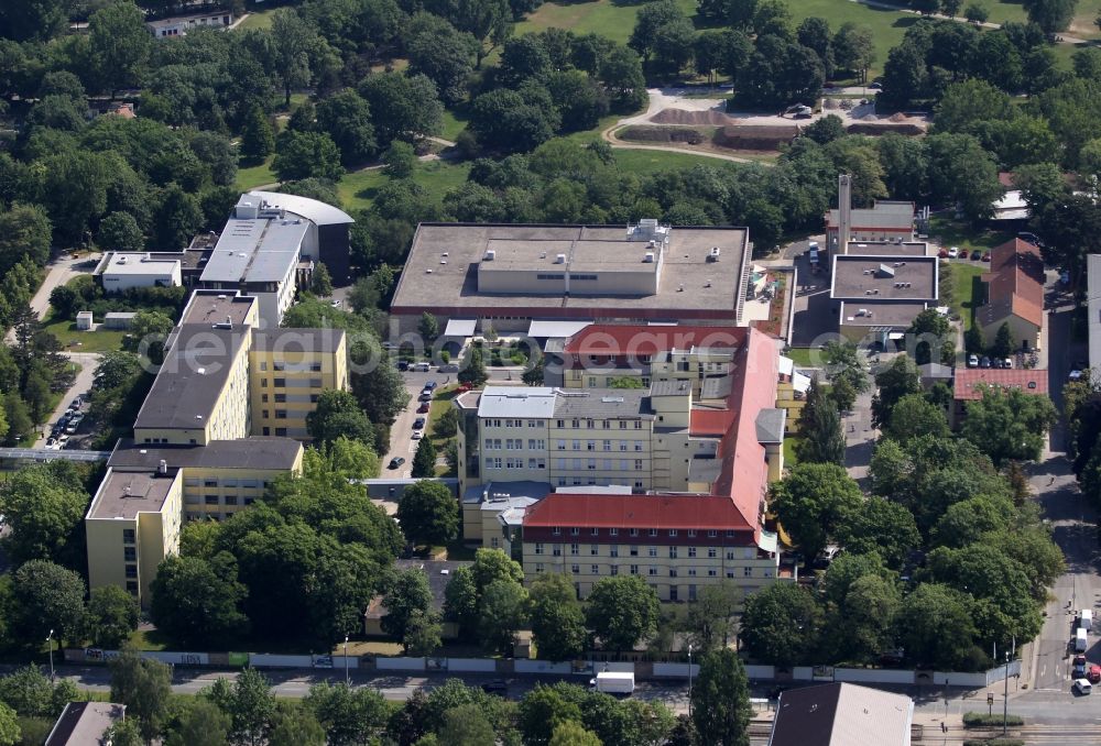 Erfurt from the bird's eye view: A part of Building Complex of the Helios Klinikum Erfurt in Thuringia