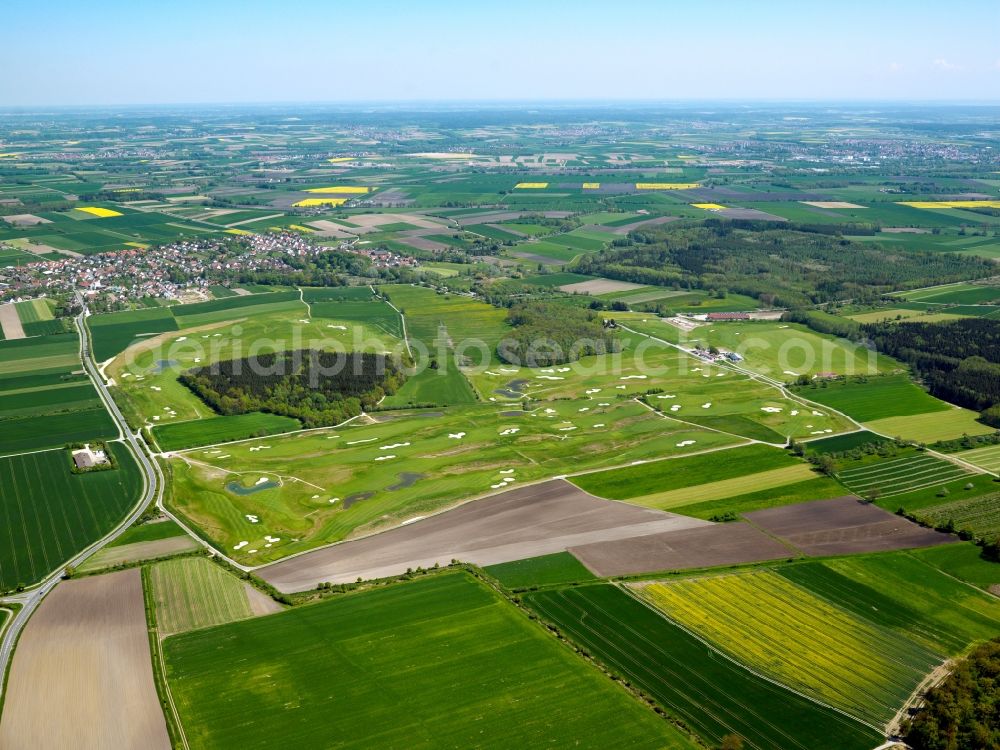 Ehingen from the bird's eye view: The golfcourse Donau-Riss in the Rißtissen part of Ehingen in the state of Baden-Württemberg. The compound is located in the Donau-Alb-County. The internationally renowned golf architekt Robert Trent Jones has designed the 18 hole course. The course has an unusually high number of bunkers and sandholes