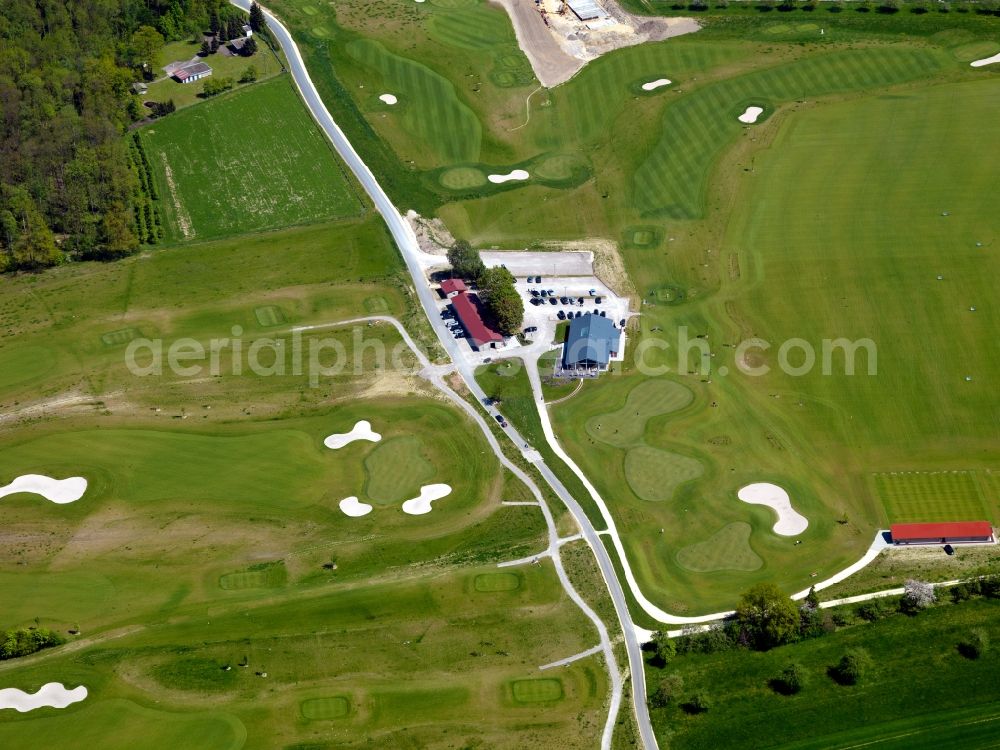 Aerial photograph Ehingen - The golfcourse Donau-Riss in the Rißtissen part of Ehingen in the state of Baden-Württemberg. The compound is located in the Donau-Alb-County. The internationally renowned golf architekt Robert Trent Jones has designed the 18 hole course. The course has an unusually high number of bunkers and sandholes