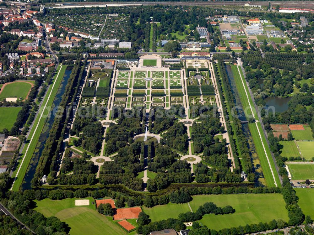 Aerial image Hannover - The Great Garden in the Herrhause district of Hannover is one of the most important baroque gardens in Europe. The enclosed garden area is the historic core of the Herrenhäuser gardens, which also include the Hill Garden, the George garden and the Welfen garden