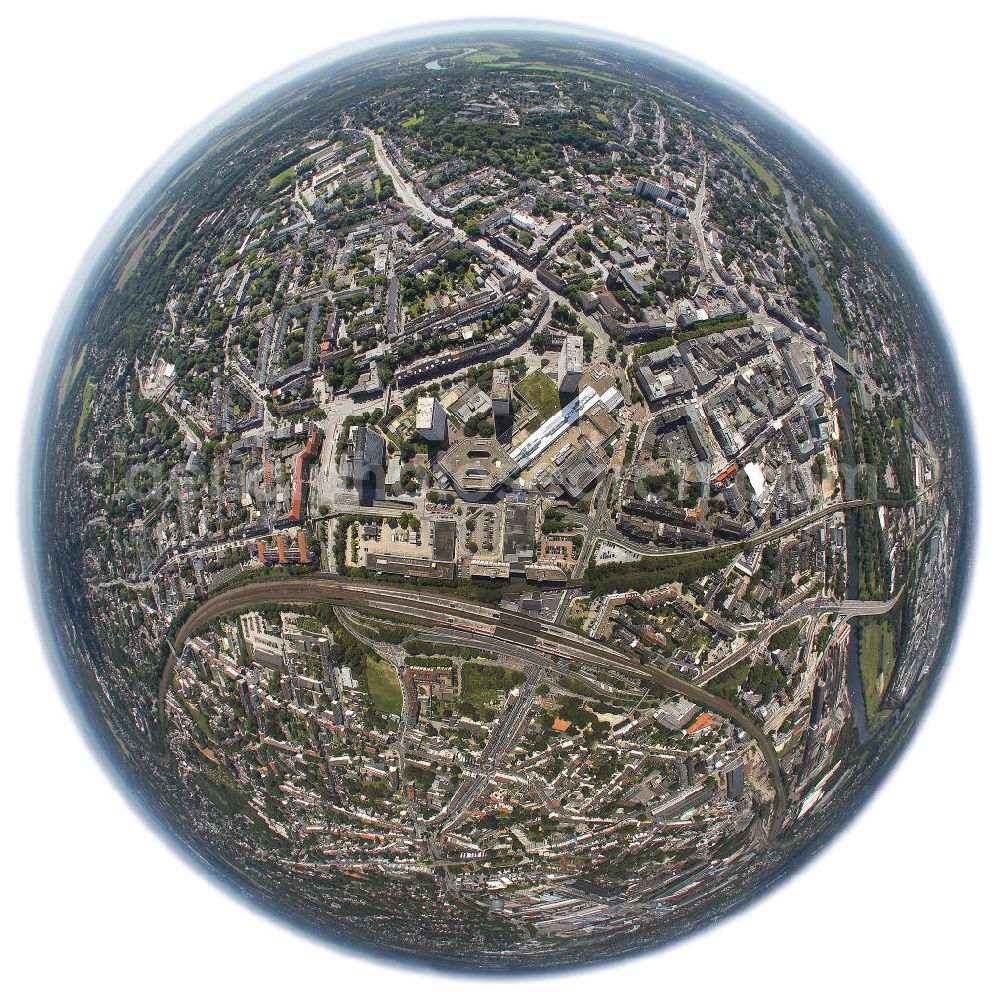 Aerial image Mülheim - Fish-eye view of the main station of Mülheim, the post office at the station building and the City Centre Forum Mülheim, which is home to retail shops