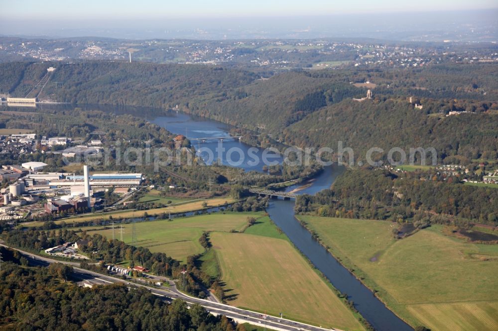 Aerial photograph Dortmund - Hengstey is a reservoir in the course of the Ruhr. Large areas of forest on steep slopes surrounding the lake. The lake is located in Dortmund in North Rhine-Westphalia