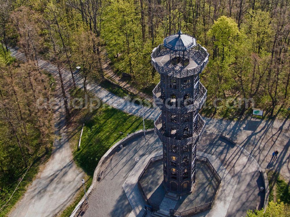 Löbau from above - Der denkmalgeschützte König-Friedrich-August-Turm auf dem Löbauer Berg im sächsischen Löbau. Er ist der älteste gusseiserne Turm der Welt und der einzige noch erhaltene gusseiserne Aussichtsturm Europas. The Koenig-Friedrich-August-Turm on the Loebauer Hill in Loebau.