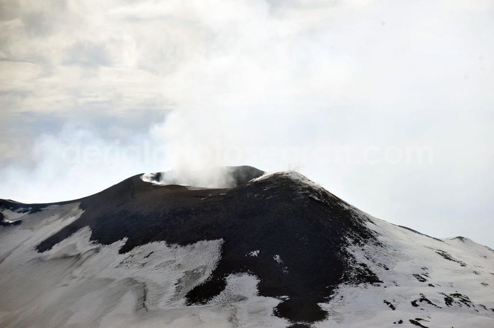 Aerial photograph Atna - View to the volcano Mount Etna at Siciliy in italy