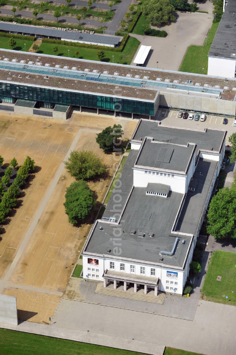 Aerial photograph Bitterfeld - The Palace of Culture was built by Bitterfeld Electrochemical state combine. Today, the house is owned by the PD Chemical Park Bitterfeld -Wolfen