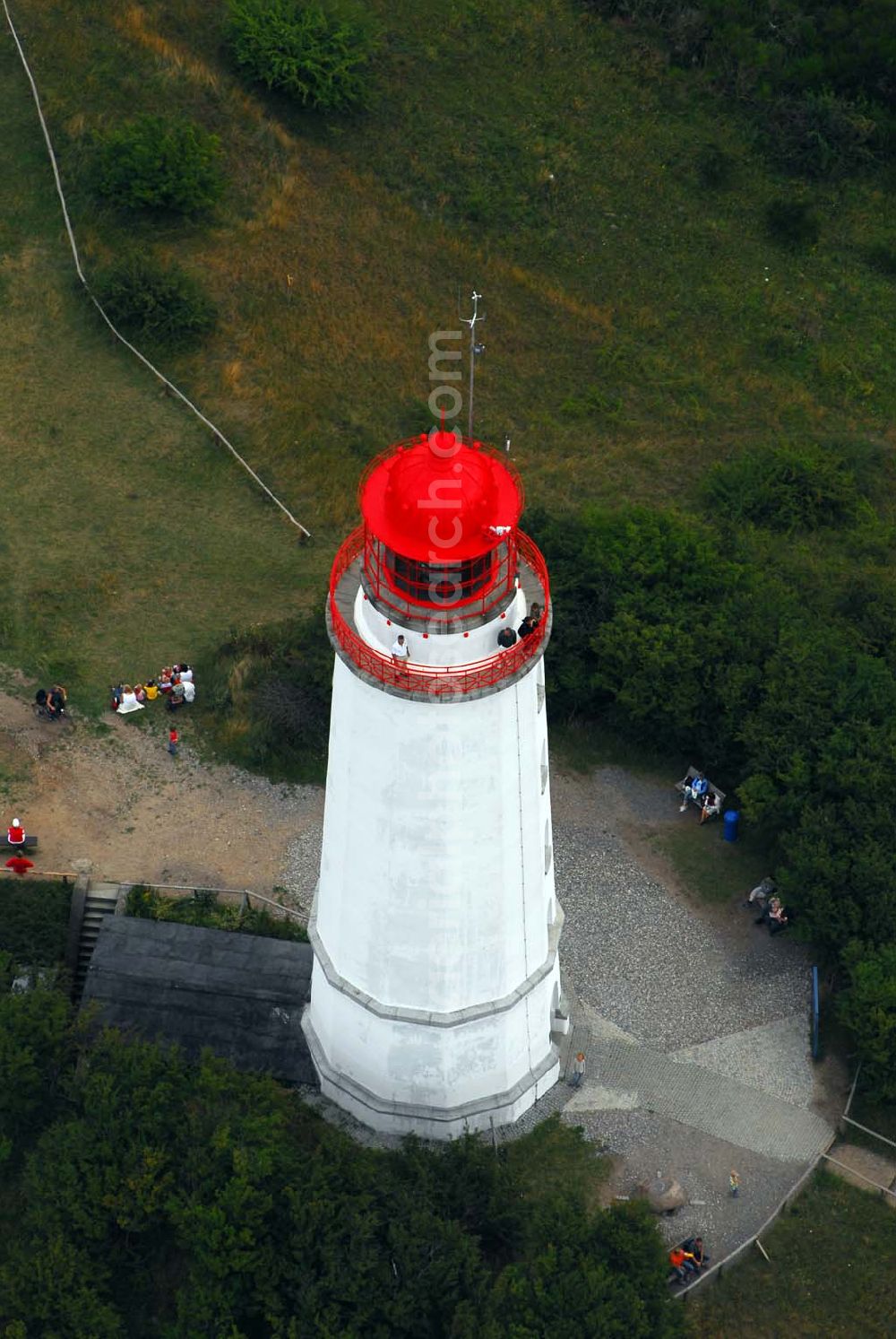 Hiddensee (Rügen) from the bird's eye view: Der Leuchtturm Dornbusch auf Hiddensee. Der 28 Meter hohe Turm wurde 1888 erbaut und in Betrieb genommen. Heute ist er außerdem ein beliebter Aussichtspunkt und gilt als Wahrzeichen Hiddensees.