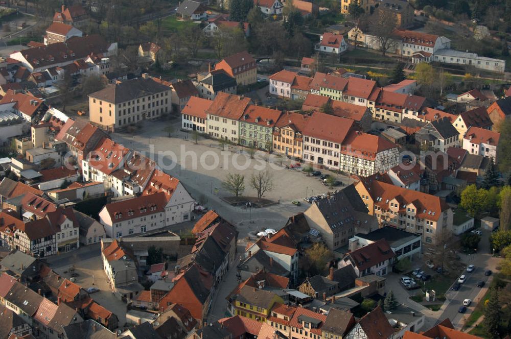 Aerial image Bad Frankenhausen - Blick auf den Marktplatz Anger in Bad Frankenhausen / Kyffhäuser. Bad Frankenhausen / Kyffhäuser ist eine Kur- und Erholungsstadt im thüringischen Kyffhäuserkreis im Norden Thüringens. Kontakt: Stadt Bad Frankenhausen, Markt 1, 06567 Bad Frankenhausen, Tel. +49 (0)34671 7 20 0, e-mail: info@bad-frankenhausen.de