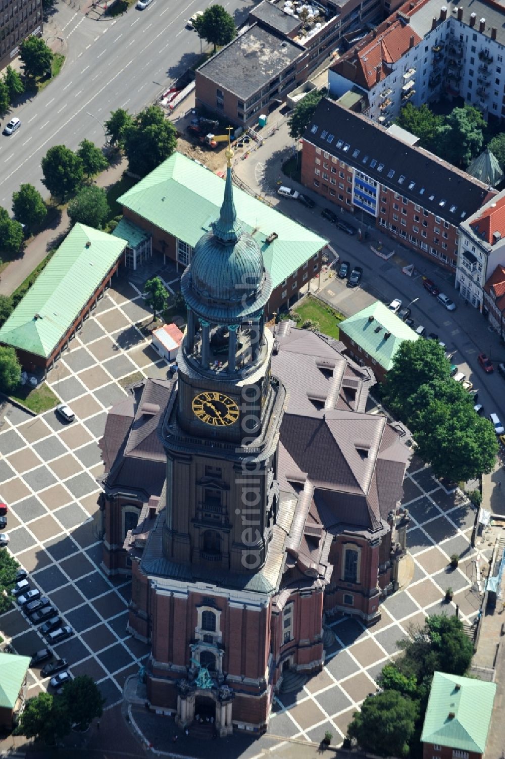 Aerial photograph Hamburg - The Protestant main church of St. Michaelis, called Michel , is the most famous church in Hamburg and a landmark of the Hanseatic city