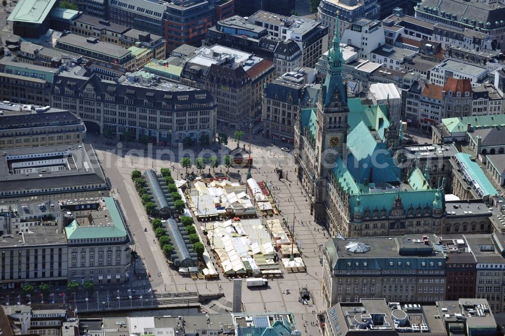 Hamburg from above - The city hall of Hamburg is the location of Citizenship (Parliament) and Senate (State Government) of the Free and Hanseatic City of Hamburg