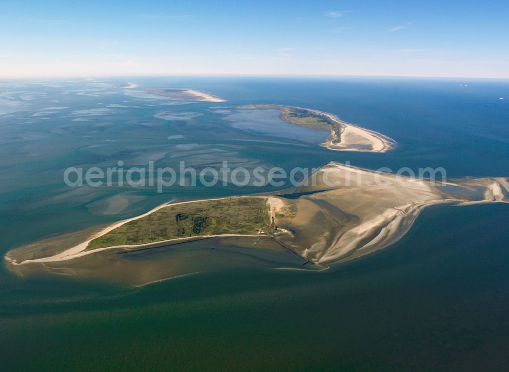 Aerial photograph Krummhörn - The Wadden Sea National Park was established in 1986 and encompasses the East Frisian islands, tidal flats and Seemarschen. Since June 2009, the National Park of Lower Saxony Wadden Sea National Park, together with the Schleswig-Holstein Wadden Sea and the Dutch Wadden Sea is a UNESCO World Heritage Site