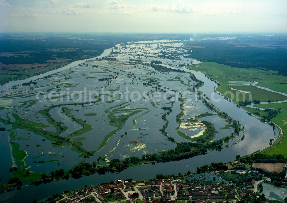 Aerial photograph Schwedt - Lower Oder Valley National Park is a National Park was established in 1995 in Germany. It is located on the lower reaches of the Oder in the north-east of Brandenburg, district Uckermark. The National Park is surrounded on the German side of the large conservation area the Lower Oder Valley National Park region. The national park is adjacent to the Polish countryside and the Lower Oder Valley National Park Zehdener Landscape Park and its protection zone is a geographical unit. The large river-floodplain landscape is a habitat for many rare or endangered plants and animals, including beaver