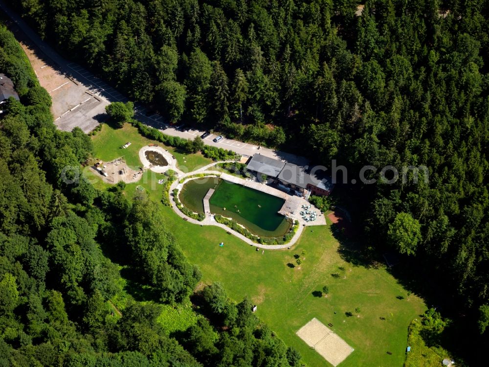 Aerial photograph Ühlingen-Birkendorf - The Naturena swimming lake in the borough of Ühlingen-Birkendorf in the state of Baden-Württemberg. The lake was opened in 2002 and is located amidst the Black Forest. The natural lake is run ecologically