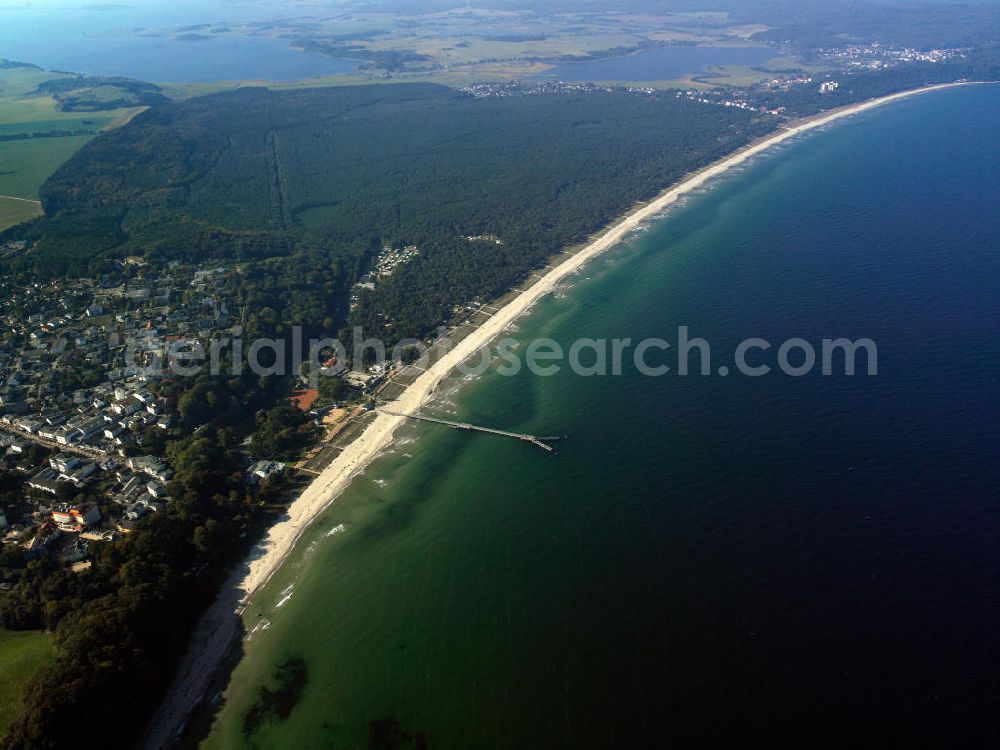 Aerial photograph Mönchgut - Granitz - View of the north beach of the seaside resort Göhren. The place belongs to the municipality Mönchgut-Granitz and is located on Cape Nordperd, the easternmost part of the Baltic island of Ruegen