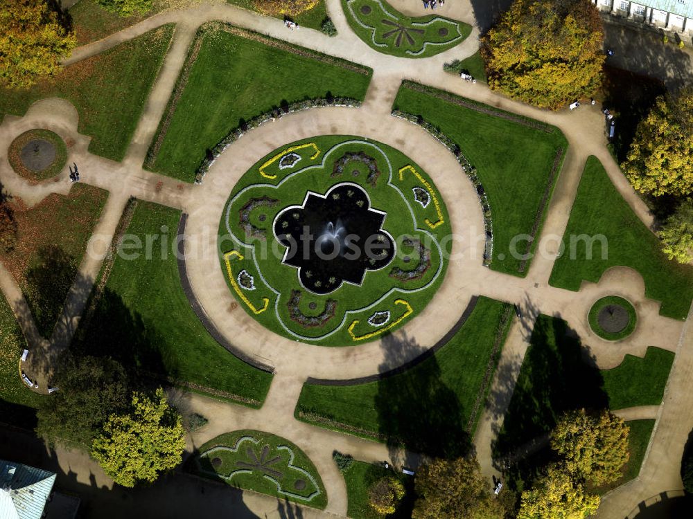 Aerial image Dresden - View of the baroque pleasure garden with fountains and Boskett areas of Pillnitz Palace, which today is part of Dresden. Countess of Cosel creatde the garden in 1712