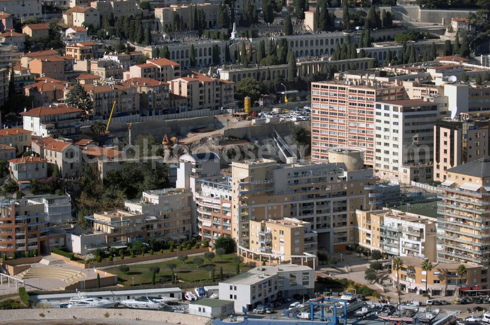 Aerial photograph MONACO - Blick auf den Stadtteil Fontvieille von Monaco. Fontvieille ist ein Stadtbezirk im Fürstentum Monaco an der Cote d' Azur. Er stellt den südlichsten Teil des Stadtstaates dar, der auf einer Fläche von 32,4 ha etwa 3300 Einwohner (dies entspricht einem Zehntel der Bevölkerung des Landes) hat.