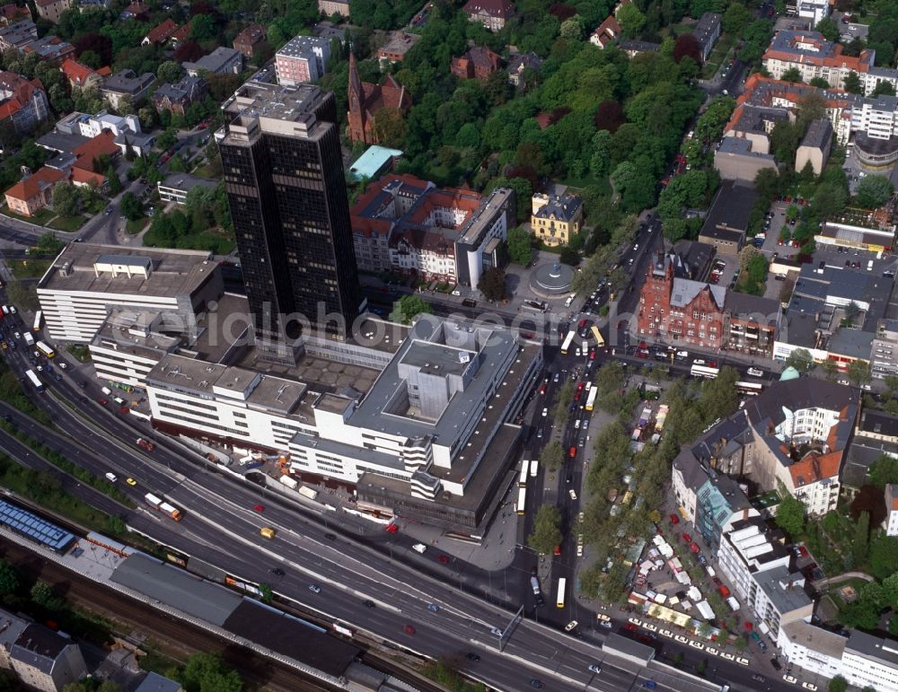 Aerial image Berlin - The Steglitzer roundabout at the city highway 103 is a complex of buildings with high-rise office building in the Berlin district of Steglitz