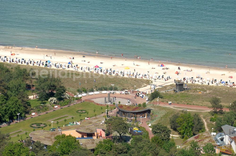 Baabe from the bird's eye view: Blick auf den Strand im Biosphärenreservat Südost Rügen. Es ist ein breiter Feinsandiger Badestrand an dem auch gefischt wird. Kontakt: Ostseebad Baabe, Kurverwaltung, Am Kurpark 9, 18586 Ostseebad Baabe, Tel. 038303 / 142 0