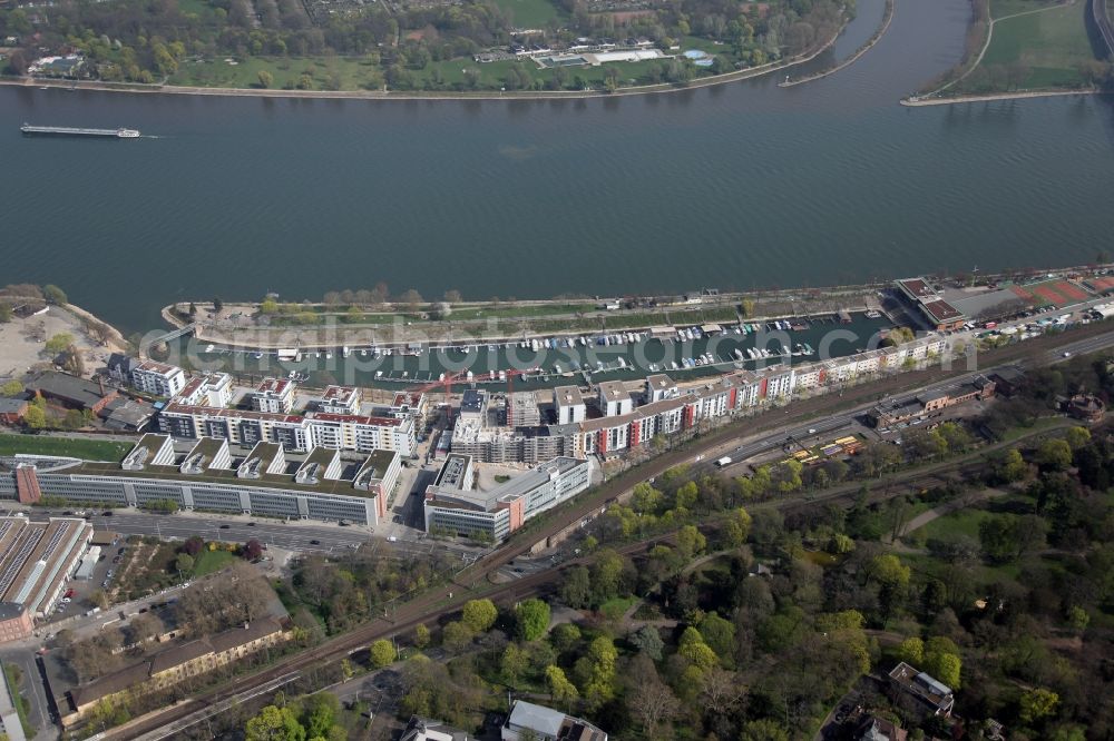 Mainz from above - Development area of the winter harbor on the banks of the River Rhine in Mainz in Rhineland-Palatinate