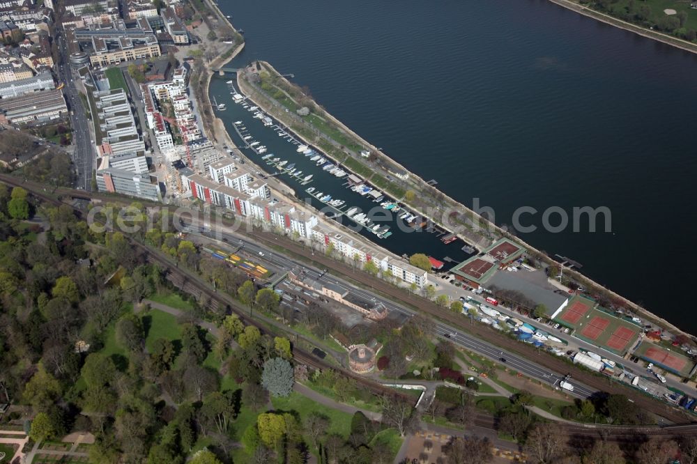 Aerial image Mainz - Development area of the winter harbor on the banks of the River Rhine in Mainz in Rhineland-Palatinate