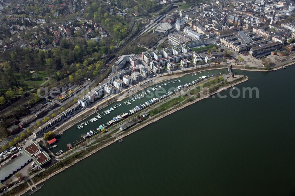 Aerial photograph Mainz - Development area of the winter harbor on the banks of the River Rhine in Mainz in Rhineland-Palatinate