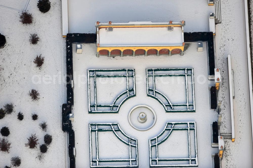 Aerial photograph Berlin - Wintry area of the Italian Renaissance Garden in Marzahn Recreational Park