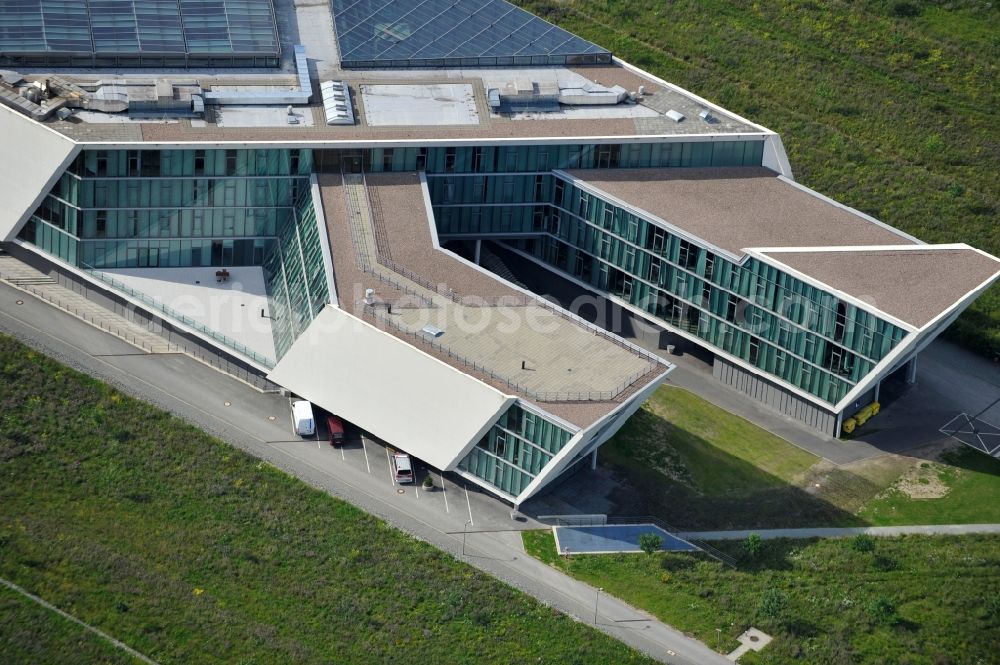 Aerial image Wolfsburg - The MobileLifeCampus in the district Hageberg. In the building complex, which was developed and designed by Henn Architekten and opened in 2006, AutoUni and parts of Volkswagen of information technology are housed