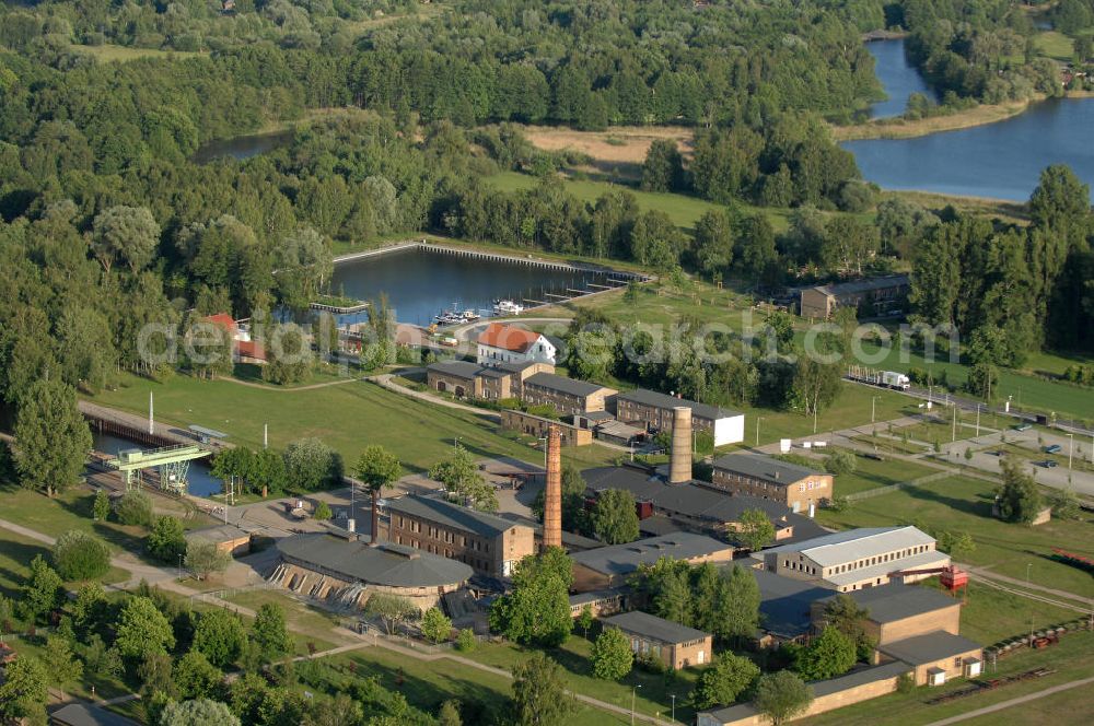 Zehdenick from the bird's eye view: Blick auf den Ziegeleipark Mildenberg. Ursprünglich war das Zedenicker Ziegeleirevier das größte in Europa eine der bedeutesten Industrie-Kultur-Stätten. Aus den Ziegeln, die hier gebrannt wurden, wurden große Teile Berlins und der Mark gebaut. Seit 1997 ist das 42 ha große Areal ein Museumspark. Kontakt: Ziegeleipark, Ziegelei 10, 16792 Zehdenick (Ortsteil Mildenberg), Tel. 03307 / 3 10 4 10, info@ziegeleipark.de