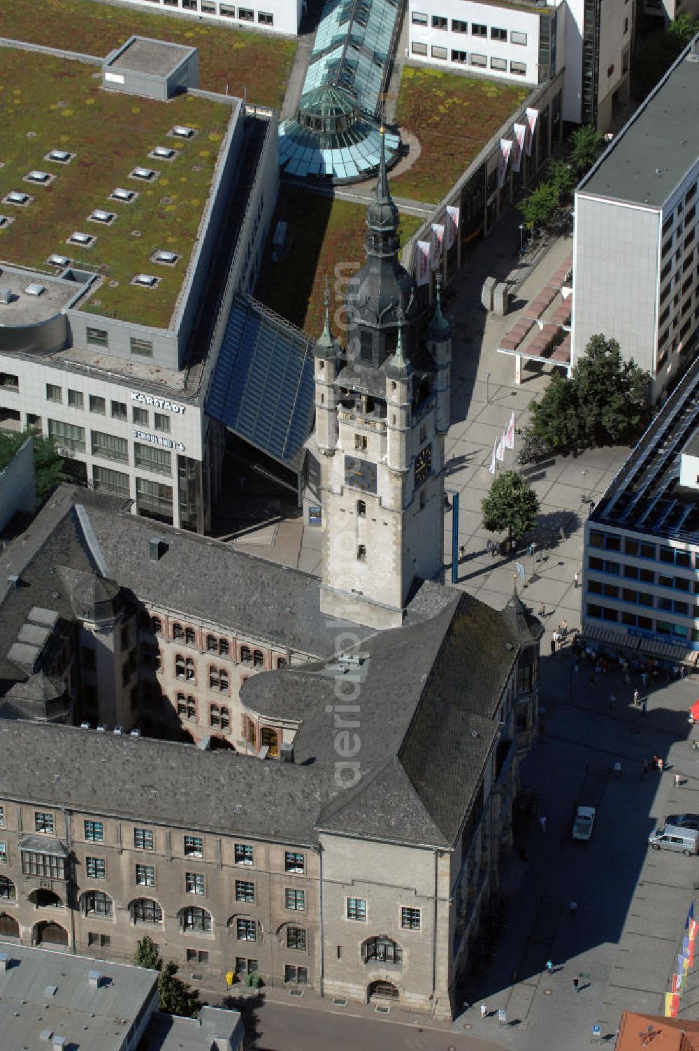 Dessau-Roßlau from above - Blick auf das 1901 erbaute alte Rathaus. Das in seiner Geschichte vielseitig verwendete Gebäude stammt aus dem Jahr 1901 und ist eines der Wahrzeichen der Stadt Dessau-Roßlau.