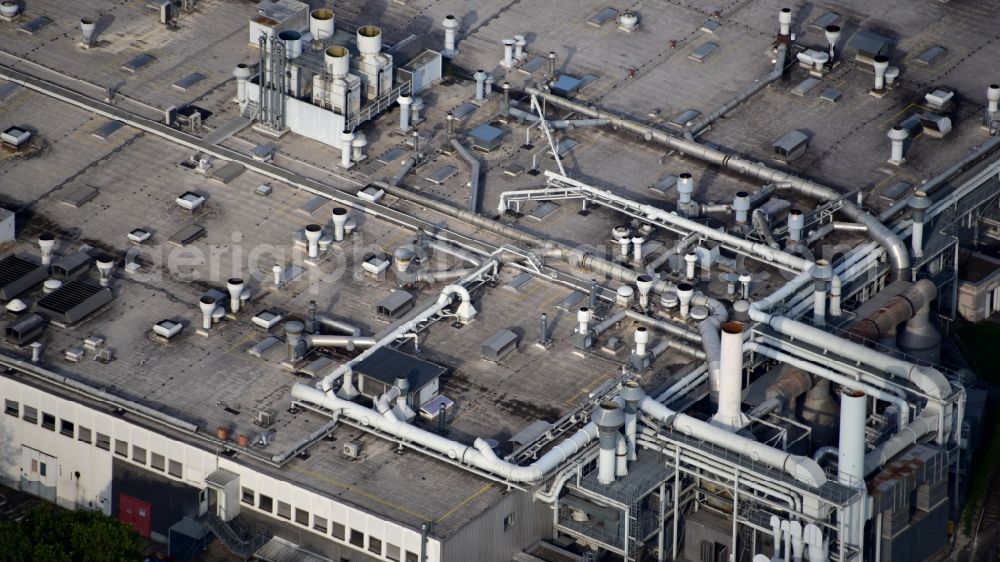 Weißenthurm from above - Detail view of an operating building of the Ardagh Group - Beverage in Weissenthurm in the state Rhineland-Palatinate, Germany