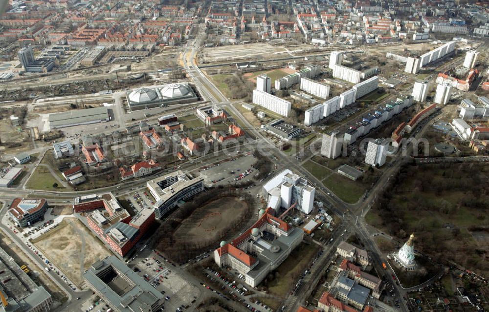 Aerial photograph Leipzig - Blick auf das Deutsche Buch- und Schriftmuseum und am Deutschen Platz und das Max-Planck-Institut für evolutionäre Anthropologie an der Zwickauer Straße gegenüber dem Alten Messegelände. View of the German Book and Writing Museum and the German space and the Max Planck Institute for Evolutionary Anthropology at the Zwickau road opposite the Old Exhibition Grounds.