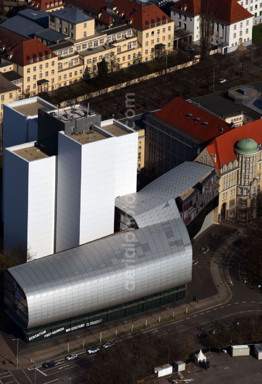 Leipzig from above - Library Building of Deutsche Nationalbibliothek Deutsches Buch- and Schriftmuseum Deutsche Nationalbibliothek on ensemble Deutscher Platz in the district Zentrum-Suedost in Leipzig in the state Saxony