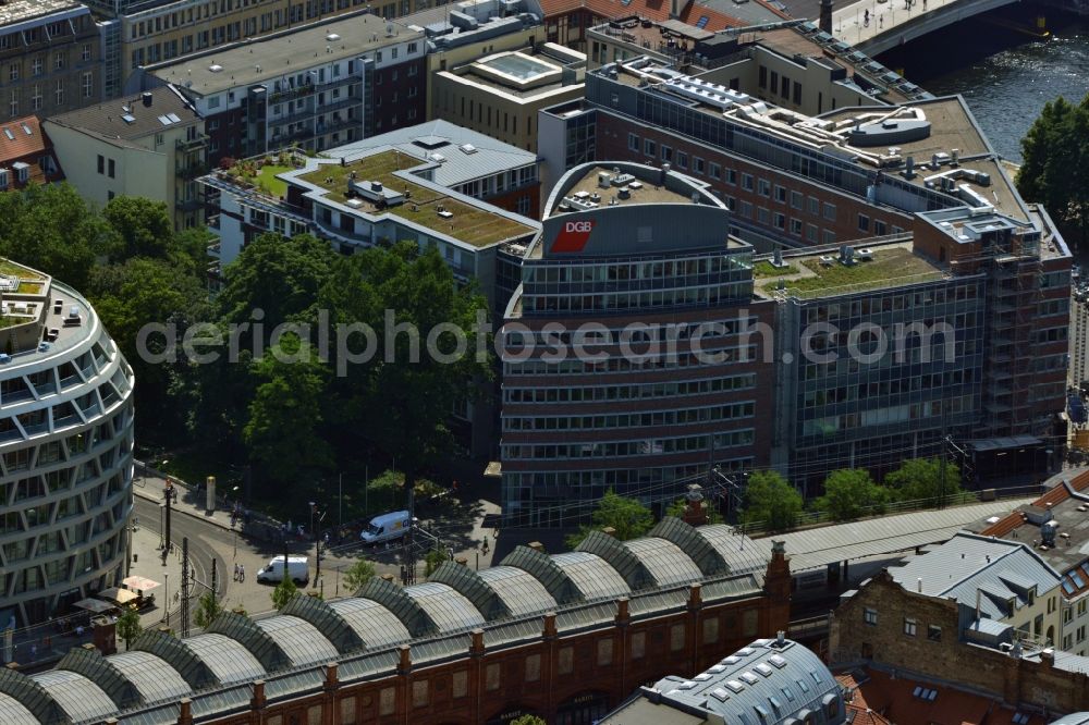 Aerial image Berlin Mitte - German Trade Union Federation (DGB) Federal Executive Board on Henriette-Herz-Platz in Berlin Mitte