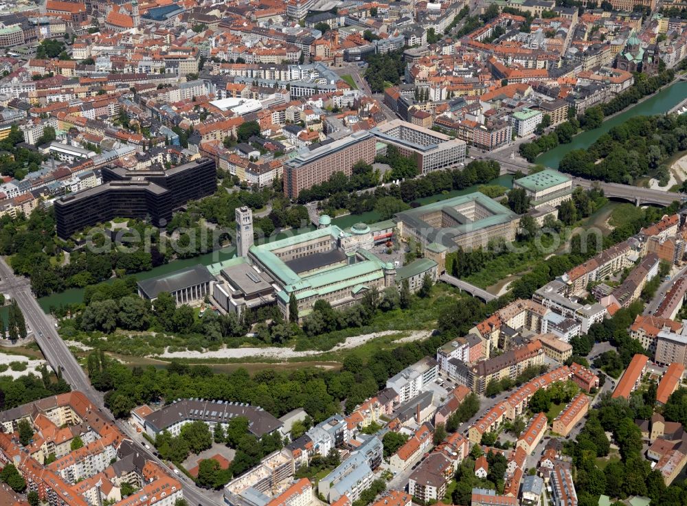 München from the bird's eye view: The German Museum on Museum Island in Munich in Bavaria