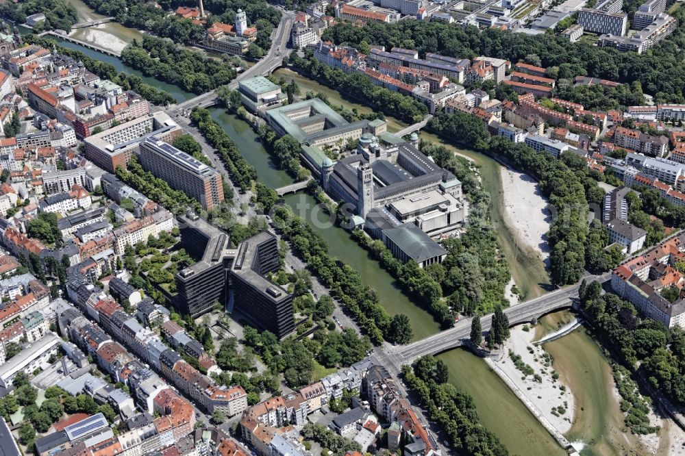 München from the bird's eye view: The German Museum on Museum Island in Munich in Bavaria