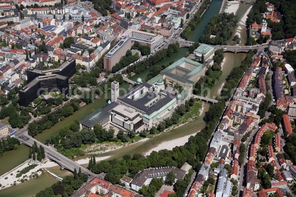 Aerial image München - The German Museum on Museum Island in Munich in Bavaria