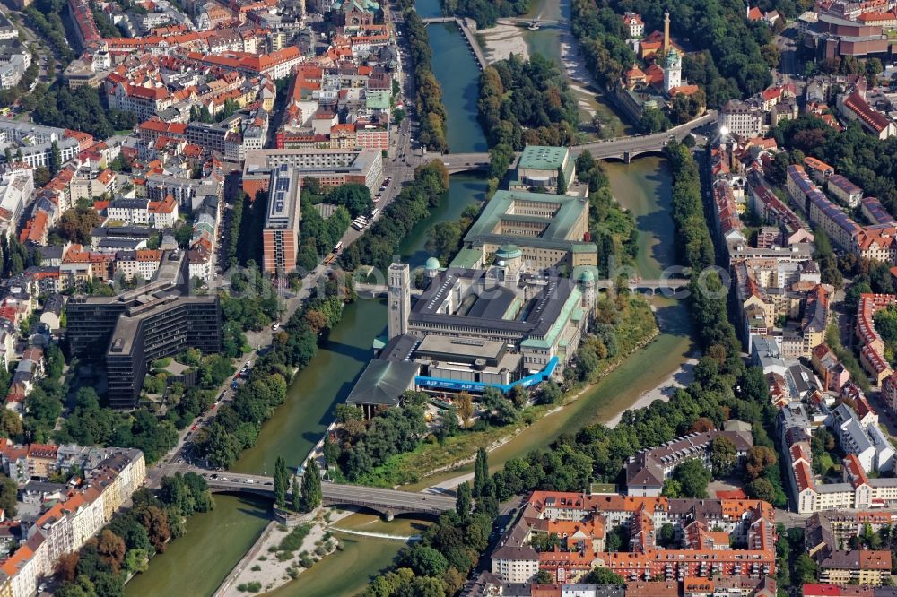 München from the bird's eye view: Building ensemble German Museum on the Museum Island, German Patent Office and DPMA trademark office and European Patent Office EPO in Munich in the state Bavaria