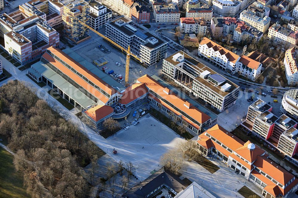 Aerial photograph München - View of the restoration work on the Deutsches Museum Verkehrszentrum on Theresienhöhe