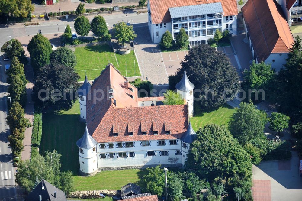 KIRCHHAUSEN - HEILBRONN from the bird's eye view: Das Deutschordensschloss in Kirchhausen, einem Stadtteil von Heilbronn im nördlichen Baden-Württemberg, ist ein ehemaliges Wasserschloss des Deutschen Ordens, das in den Jahren 1572 bis 1576 im Stil der Renaissance erbaut wurde. The German Order Castle in Kirchhausen, a district of Heilbronn in northern Baden-Württemberg, is a former water castle of the Teutonic Order, which was built in the years 1572 to 1576 in the style of the Renaissance.