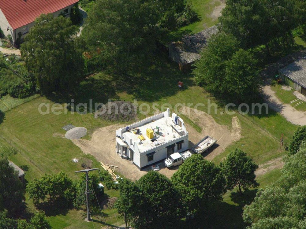 Dewitz / Lindethal from the bird's eye view: Dewitz/Lindethal - Mecklenburg-Vorpommern verschiedene Einfamilienhäuser