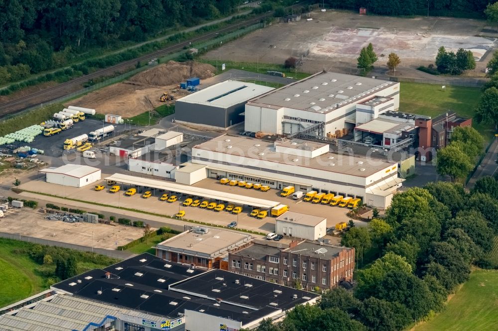 Aerial photograph Kleve - Building complex and distribution center on the site on Kalkarer Strasse in Kleve in the state North Rhine-Westphalia, Germany