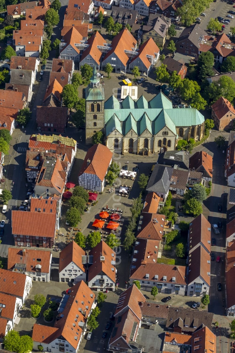 Aerial image Rheda-Wiedenbrück - The Saint Aegidius church in the city centre of Rheda-Wiedenbrueck in the state North Rhine-Westphalia.The Saint Aegidius church is located at Kirchplatz