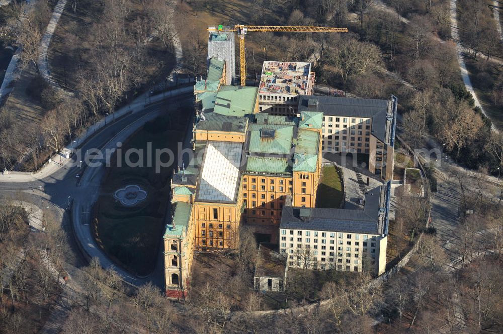 Aerial image München - Die Baustelle des Erweiterungsbaus am Bayerischen Landtag ( Maximilianeum ) an der Max-Plack-Straße in München. Das Gebäude soll die akute Raumnot beseitigen und ist ein Projekt des Staatlichen Bauamtes München 2 und der BAM Deutschland AG. The construction site of the annex building / extension building of the Bavarian Parliament at the Max-Plack-Strasse in Munich.