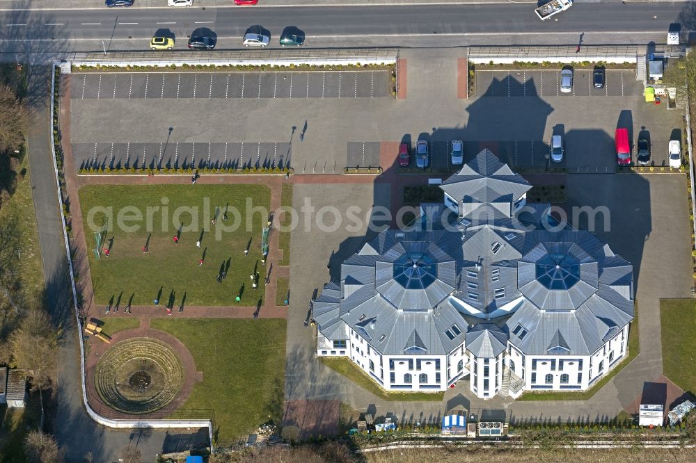 Herten from the bird's eye view: The blue mosque Centre for Education and Inclusion and football pitch in the Paschenbergstraße on Paschenberg in Herten in the state of North Rhine-Westphalia