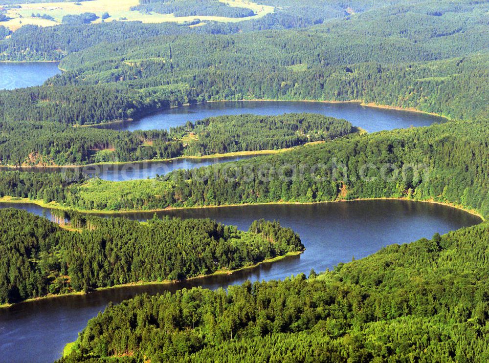 Saalburg from the bird's eye view: Die Bleilochtalsperre in Saalburg in Thüringen staut die Saale an. Sie ist die größte Talsperre Deutschlands und Teil der fünfach gestuften Saalekaskade. Sie ist nach den Bleilöchern benannt die sich früher dort befanden. The lead / plumbum hole barrage in Thuringia.