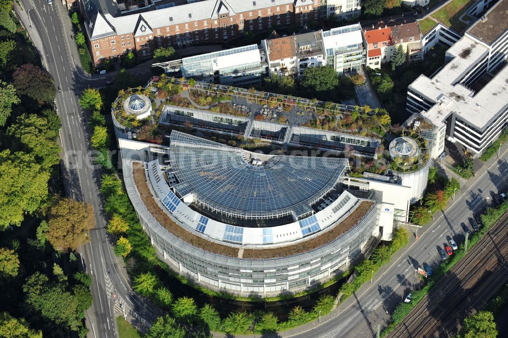 Bonn from the bird's eye view: Die Bonner Akademie an der Rabinstraße in Bonn ist ein Unternehmen der Zurich Financial Gruppe das sich mit Personalmanagement und -coaching befasst. The Bonn Academy at the Rabinstrasse in Bonn.