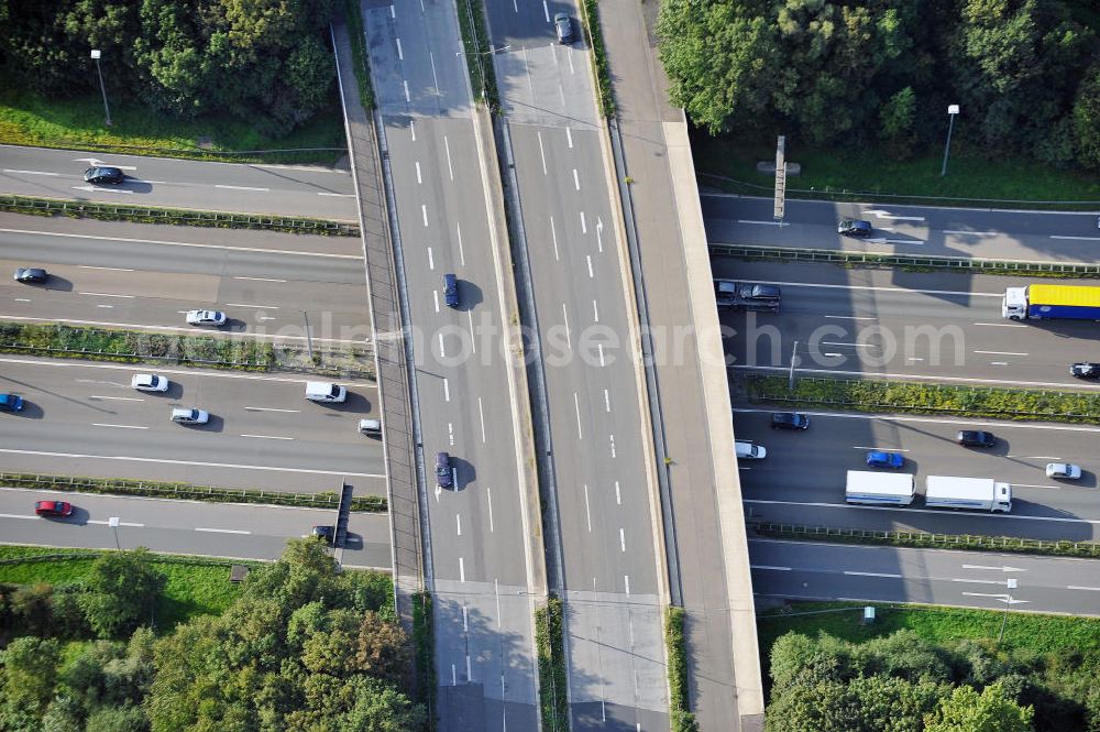 Köln from above - Die Brücke des Autobahnkreuzes Köln-West bei Leverkusen in Köln. The bridge of the freeway interchange Cologne-West near by Leverkusen in Cologne.