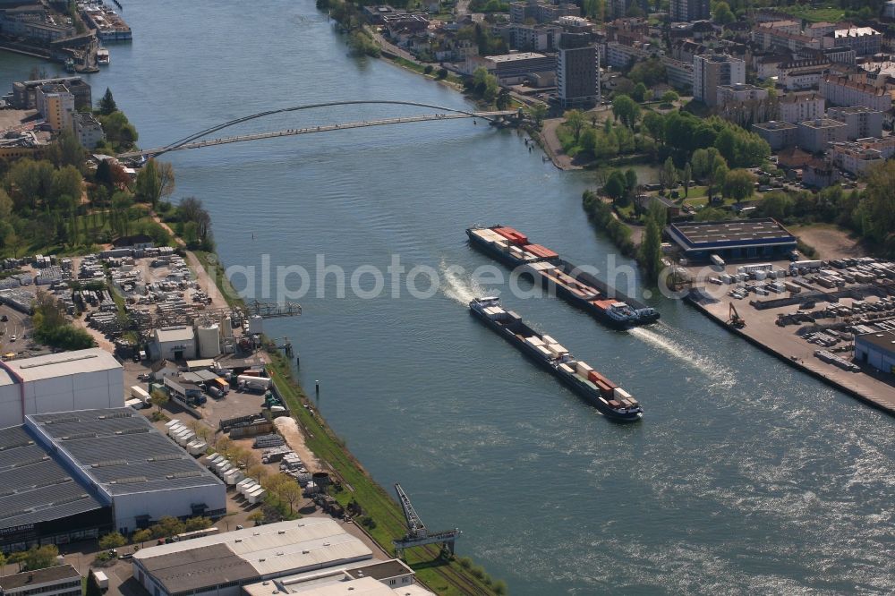 Aerial photograph Weil am Rhein - River - bridge construction Dreilaenderbruecke is crossing the river Rhine in Weil am Rhein in the state Baden-Wuerttemberg, Germany