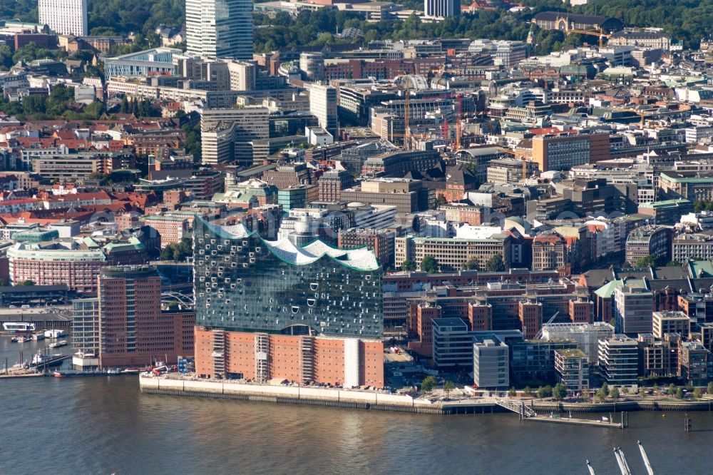 Aerial photograph Hamburg - The Elbe Philharmonic Hall on the river bank of the Elbe in Hamburg. The building in the district HafenCity is still in process of construction