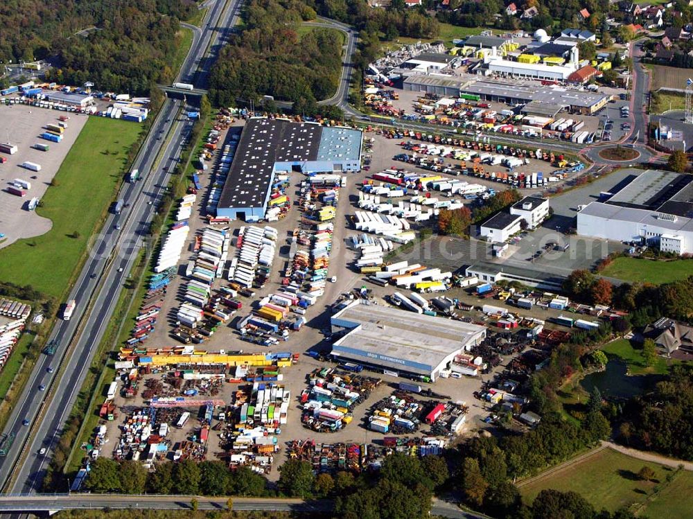 Sittensen from above - 18.10.2005 Sittensen; Die Firma Alga betreibt seit über 30 Jahren in Sittensen an der A1 einen Nutzfahrzeughandel, auf ca. 400.000 m² Lagerfläche werden mehr als 3000 Einheiten vorgehalten. Ergänzt wird die Angebotspalette durch einen Reifengroßhandel und Service, durch Werkstatt, Lackiererei und Ersatzteillager.